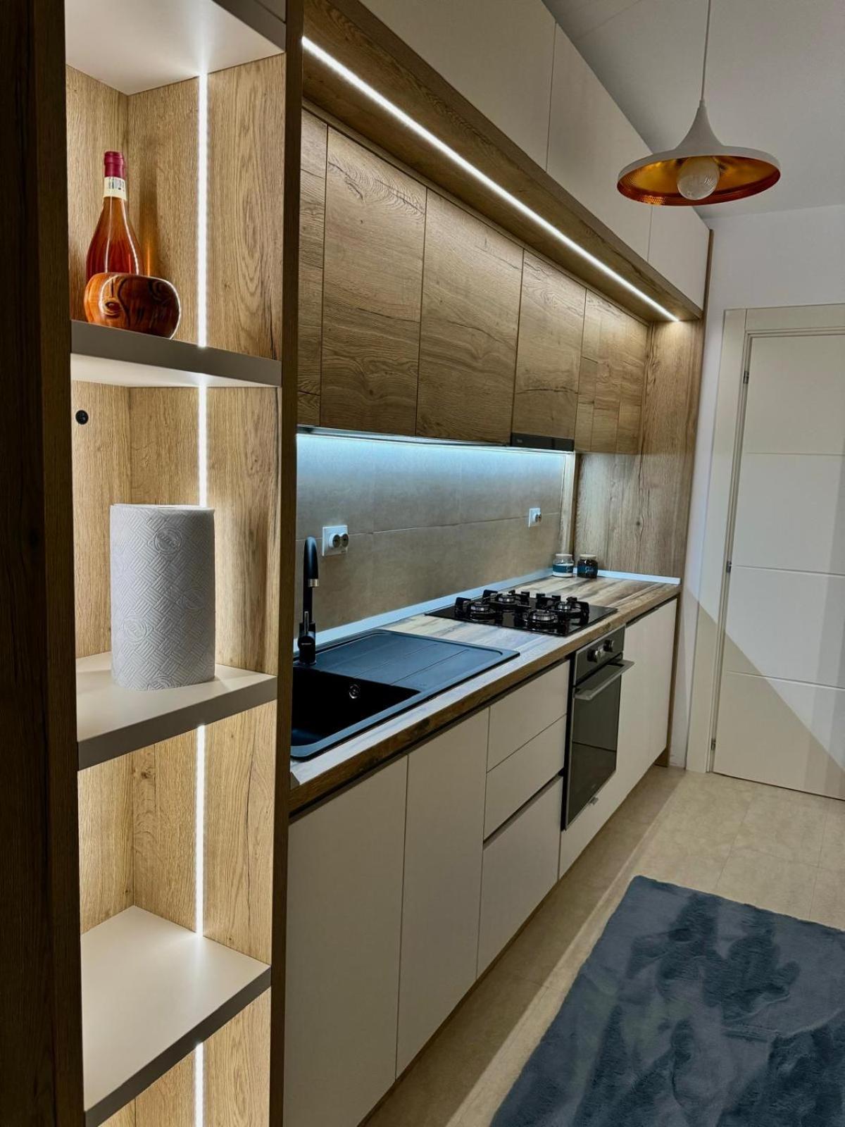 Luxury Blue Apartment Яш Екстериор снимка